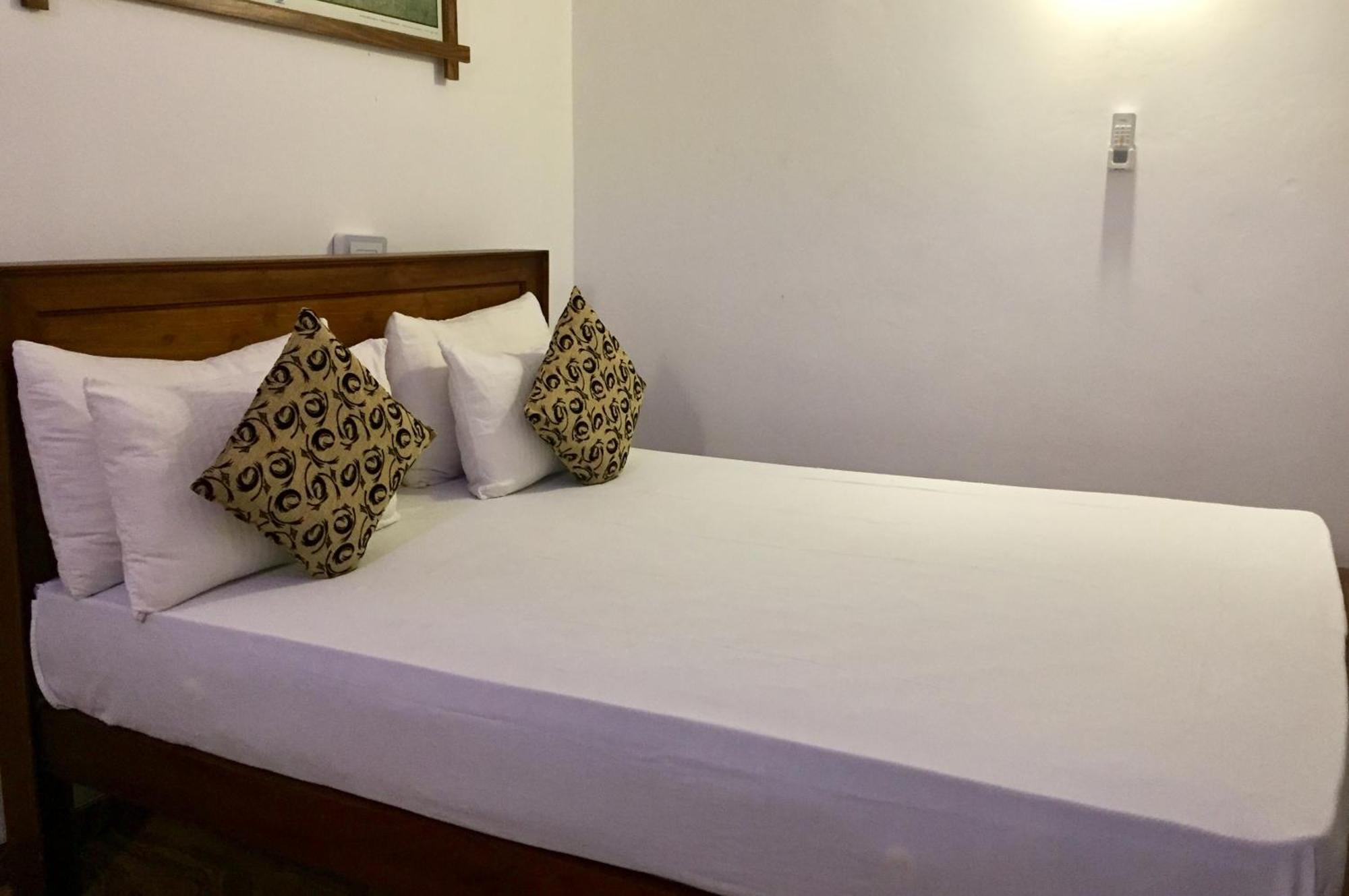 Thisara Guest House Polonnaruwa Habitación foto