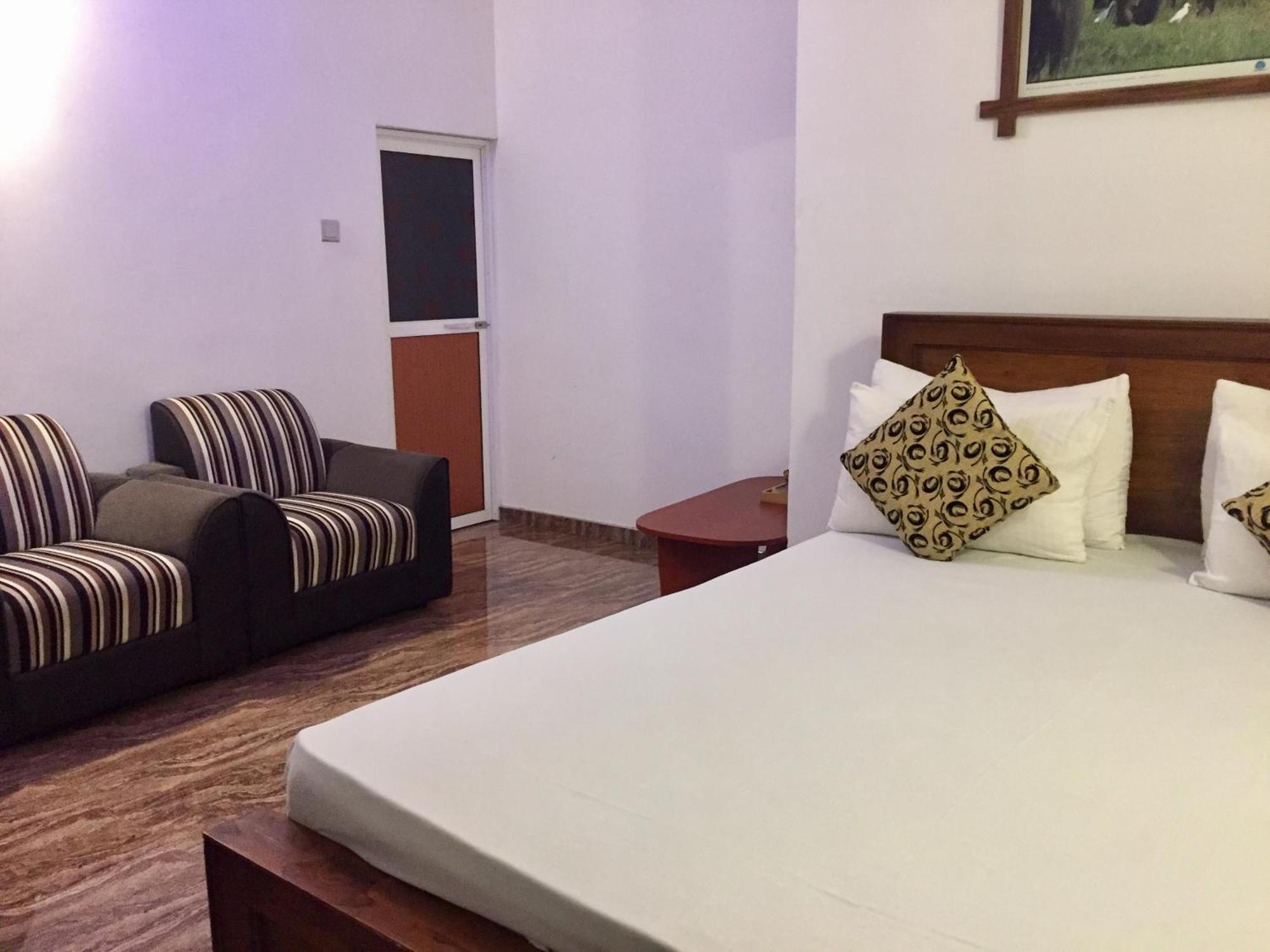 Thisara Guest House Polonnaruwa Habitación foto